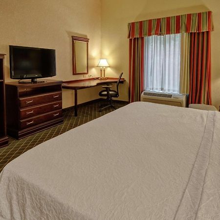 Hampton Inn Cambridge Buitenkant foto