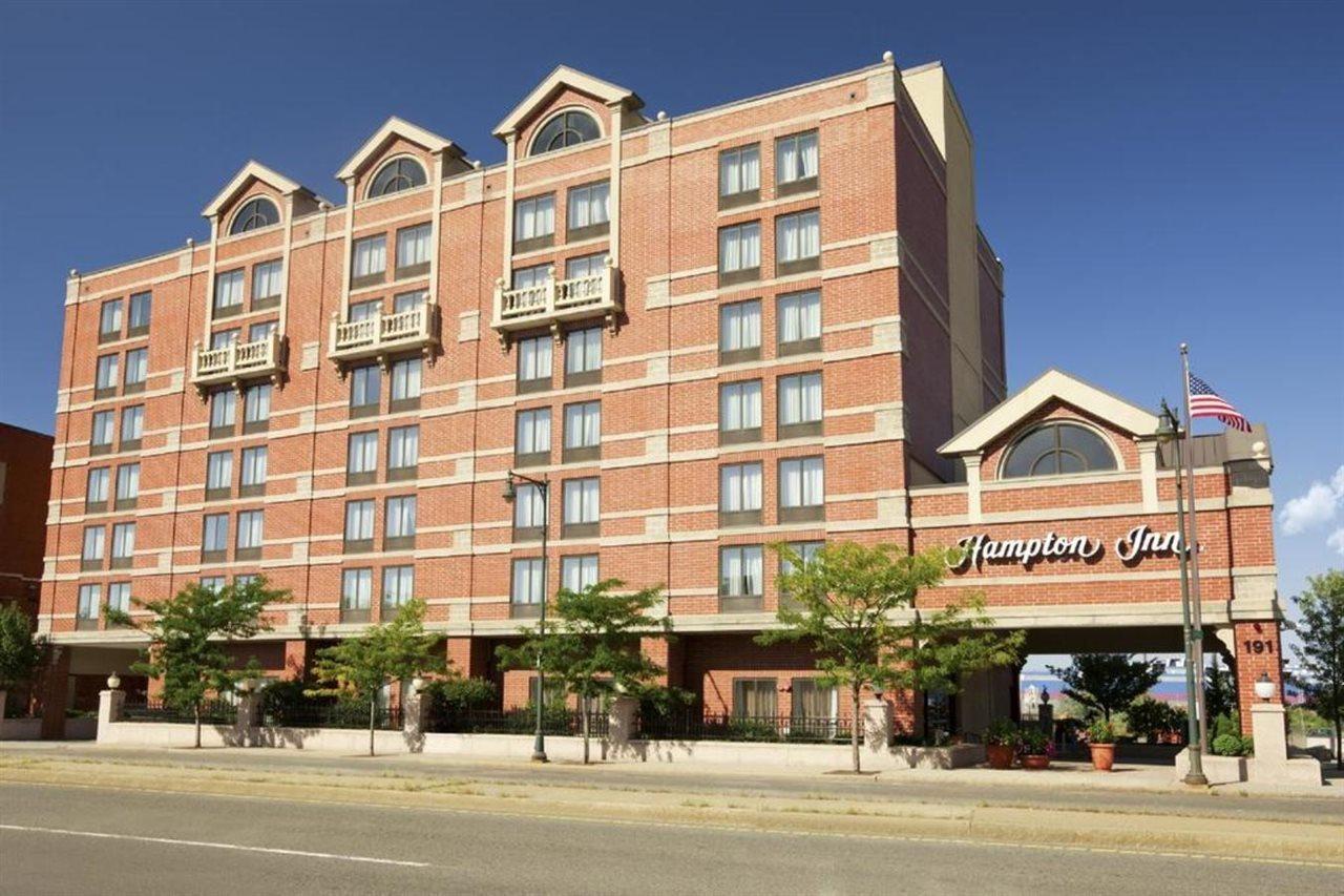 Hampton Inn Cambridge Buitenkant foto