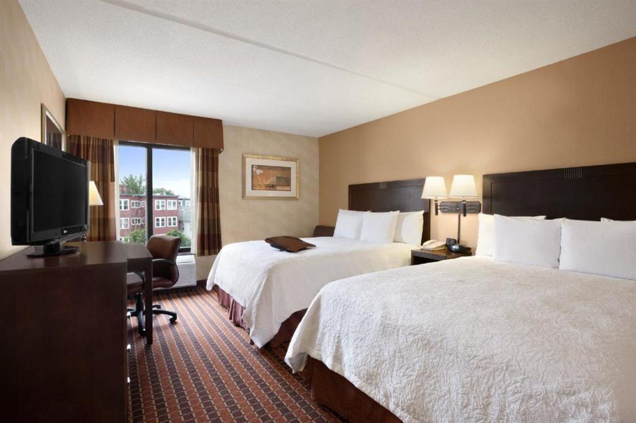 Hampton Inn Cambridge Buitenkant foto