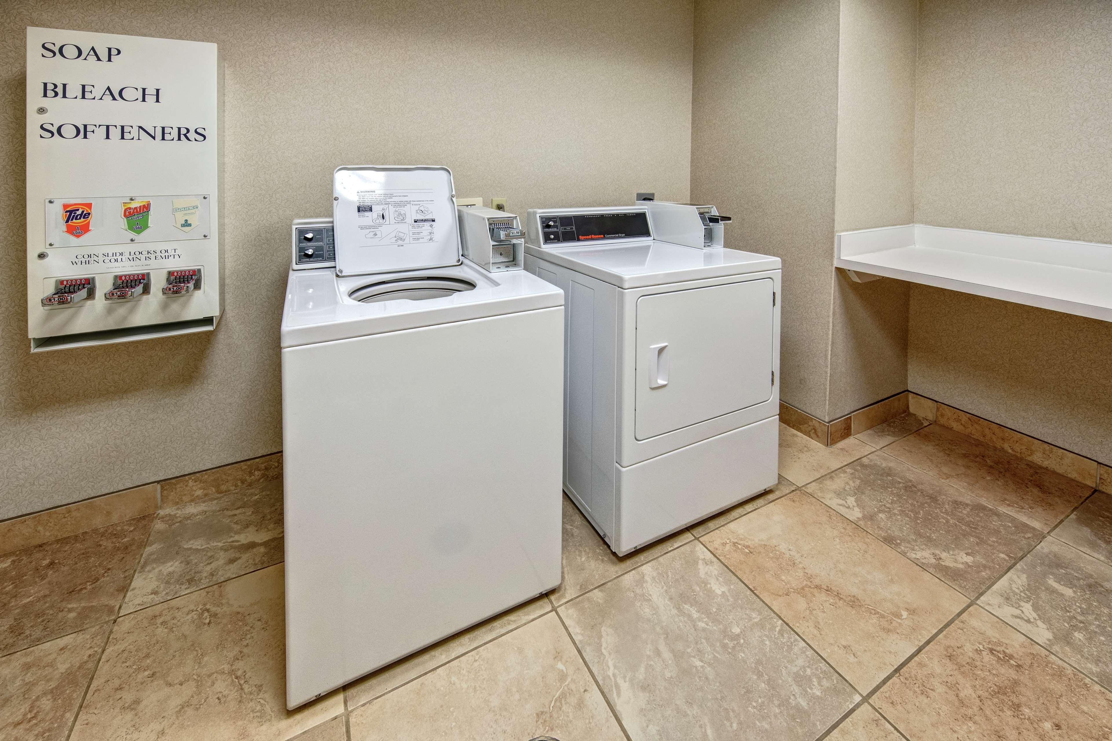 Hampton Inn Cambridge Buitenkant foto
