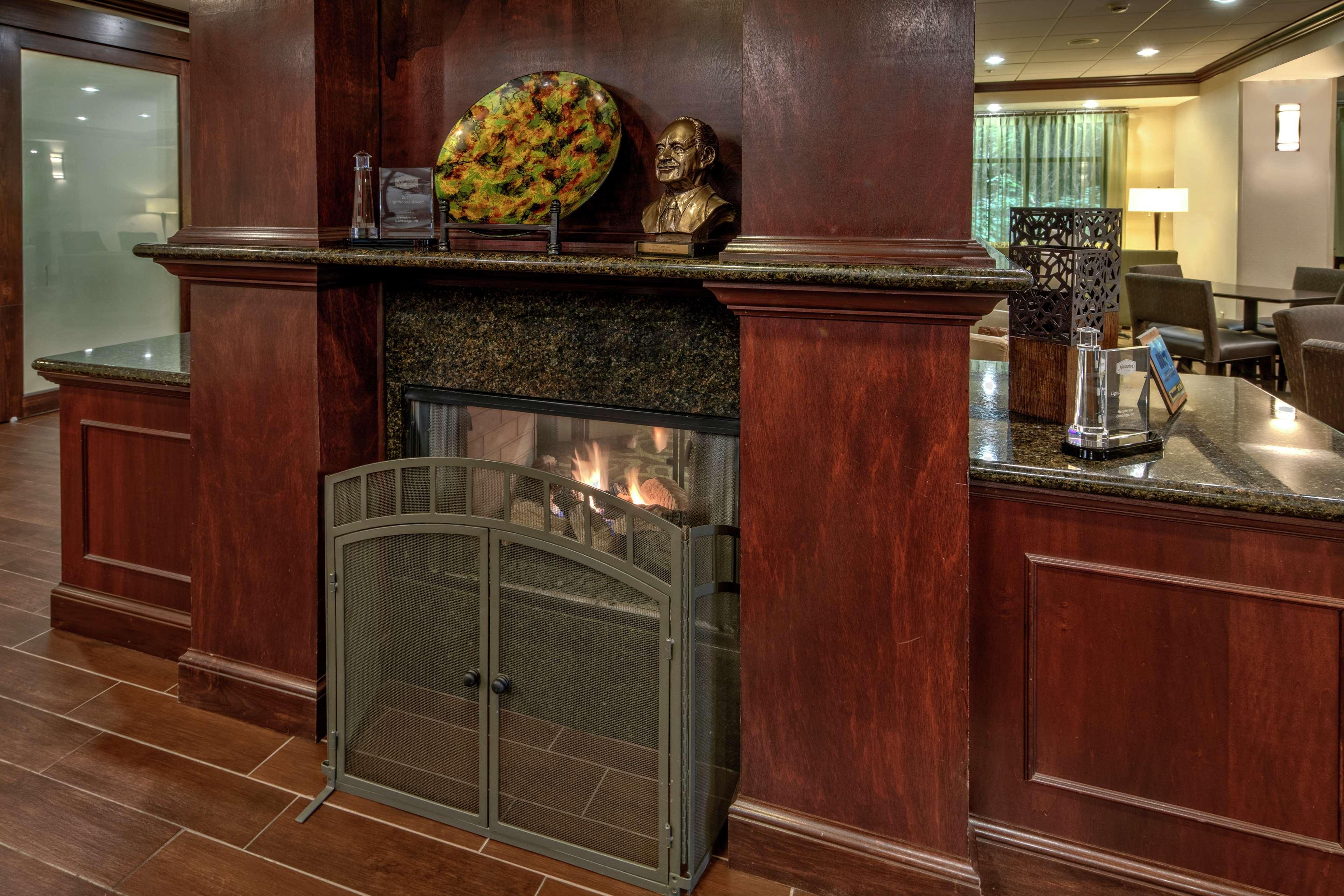 Hampton Inn Cambridge Buitenkant foto