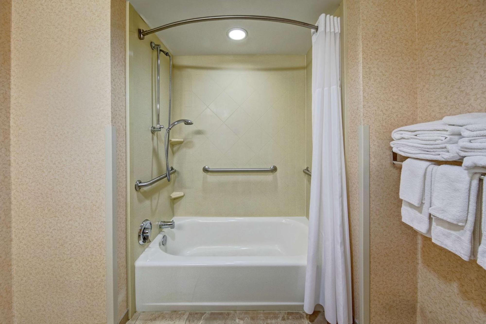Hampton Inn Cambridge Buitenkant foto