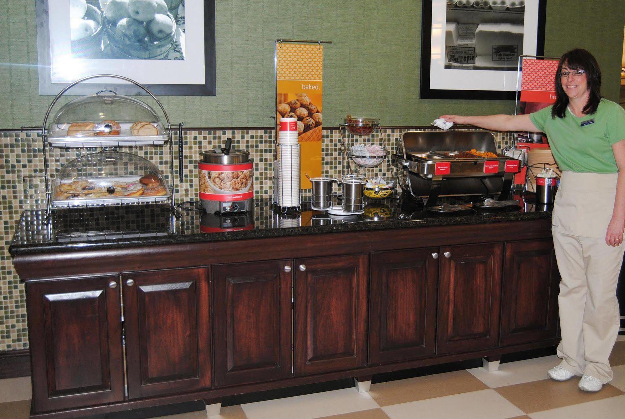 Hampton Inn Cambridge Buitenkant foto